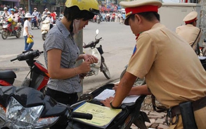 Có được dùng bản công chứng bằng lái xe thay cho bằng gốc?