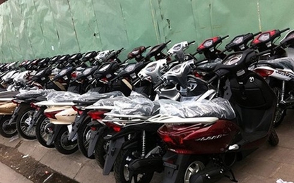 Ô tô đắt hàng, xe máy ế ẩm