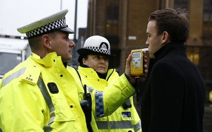 Đề xuất mức giới hạn nồng độ cồn bằng 0 đối với lái xe