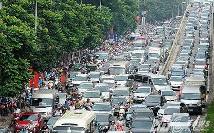 Hà Nội sẽ siết chặt việc xây nhà cao tầng để giảm tắc đường