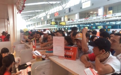 Đổ do trời, hành khách phản ứng hãng JetstarPacific