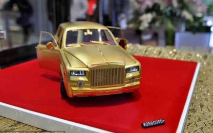 Soi mô hình Rolls-Royce – Phantom siêu tí hon
