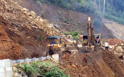 Điểm xung yếu ở đường Trường Sơn Đông chưa được thiết kế chống sạt lở