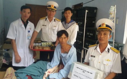 Chiến sĩ Trường Sa cứu một ngư dân nước ngoài vào mùng 1 Tết