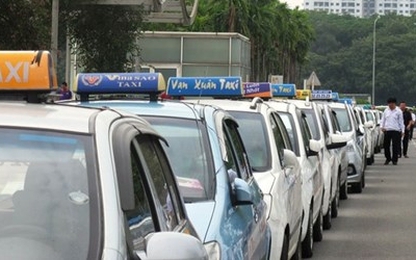 Cước taxi cần xuống dưới mức 9.500 đồng/km