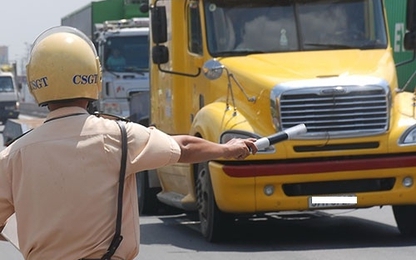 Xe không gắn phù hiệu bị phạt bao nhiêu tiền?