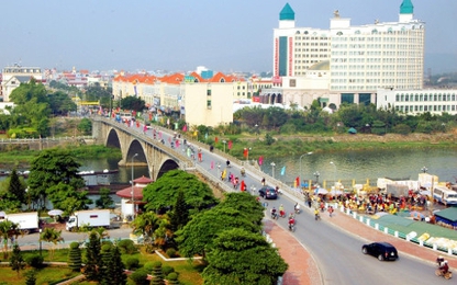 Ôtô tự lái Trung Quốc được hoạt động ở Móng Cái