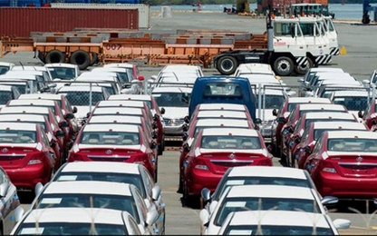 Ô tô quyết không giảm giá: Dân buôn lợi nhuận cao