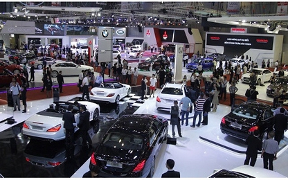 Người Việt mua gần 900 xe ôtô mỗi ngày