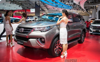 Toyota Fortuner hoàn toàn mới lộ diện tại triển lãm xe Indonesia