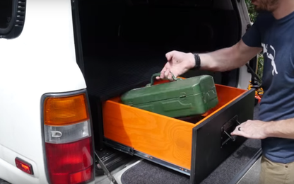 Mẹo xếp đồ gọn gàng trong xe hơi