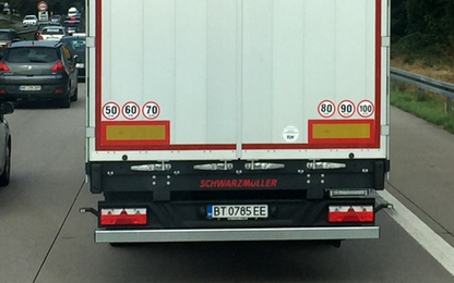 Kiểu cảnh báo tốc độ ở châu Âu - lái xe Việt Nam nên học