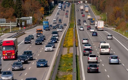 Đức muốn cấm ôtô dùng động cơ đốt trong