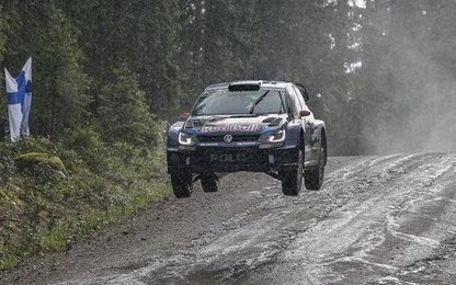 10 kỷ lục ấn tượng nhất trong làng đua xe thế giới