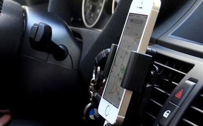 7 vật dụng hữu ích "giá bèo" cần có cho ô tô