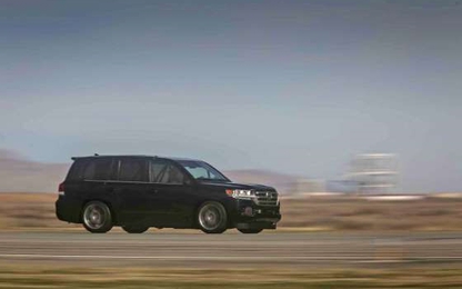 Toyota Land Cruiser độ chạy 370 km/h