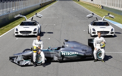 Cần bao nhiêu thời gian để sơn một chiếc xe đua F1?