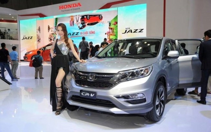 Đua nhau kéo khách, giá ô tô giảm 170 triệu đồng