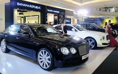 Xe siêu sang Bentley vào TP HCM tìm khách