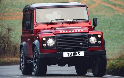 Land Rover trình làng Defender Work 400 mã lực