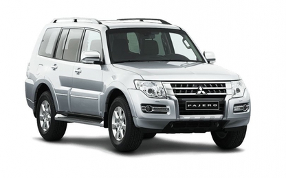Mitsubishi Pajero nhập khẩu giảm giá 164 triệu đồng
