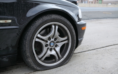 Sự cố thường gặp khi lái xe ôtô về quê ăn Tết