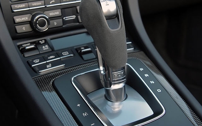 Kỹ năng gạt số thủ công trên ô tô số tự động