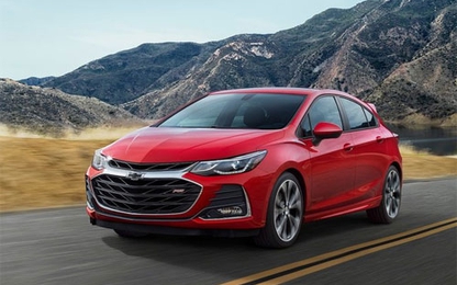 Chevrolet Cruze 2019 nâng cấp trang bị, bỏ hộp số sàn
