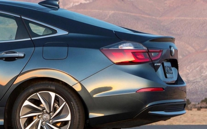 7 nhớ khi lái xe trong mưa bão