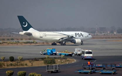 Hàng trăm khách trễ chuyến vì phi công đánh nhau với tiếp viên