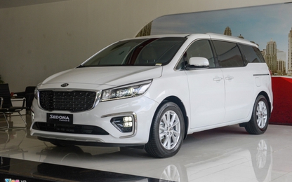 Kia Sedona 2018 vừa về Việt Nam, giá từ 1,1 tỷ đồng