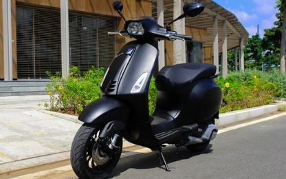 Vespa Sprint Notte - động cơ mới, giá 78,5 triệu đồng