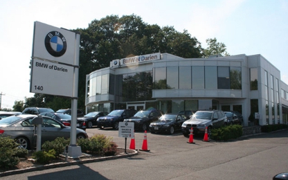 Nữ nhân viên đại lý BMW biển thủ triệu đô, tậu xe Ford