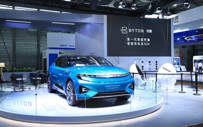 Xe điện Trung Quốc gắn màn hình vào vô lăng, giá 45.000 USD