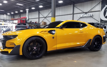 Siêu xe biến hình trong Transformers được đem đấu giá