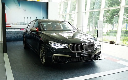 BMW M760Li xDrive - mẫu sedan thể thao thực thụ