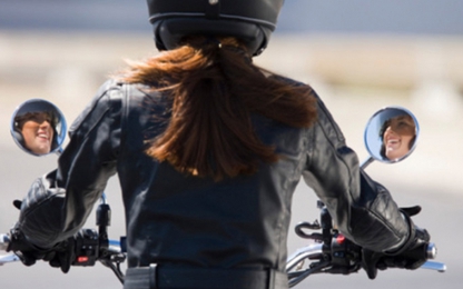 Áp dụng một số kỹ thuật điều khiển xe máy để lái xe ôtô