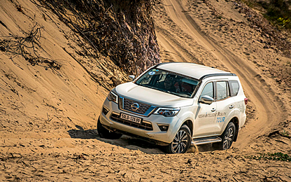 Nissan Terra giảm giá, rẻ hơn Fortuner, Everest 100 triệu