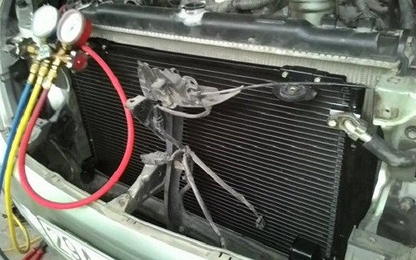 6 lý do máy lạnh ô tô “chết” trong trời nóng