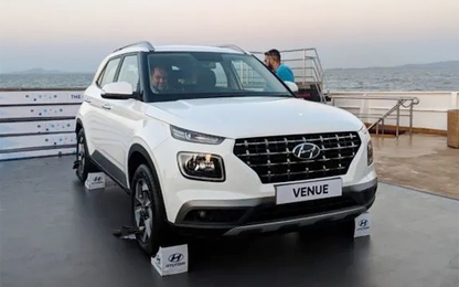 Xe gầm cao cỡ nhỏ Hyundai Venue giá từ 10.400 USD