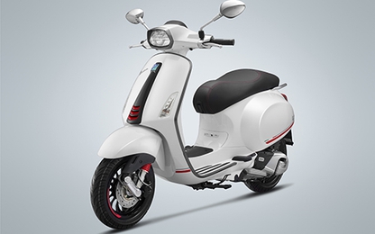 Vespa Sprint Carbon giá 78,5 triệu đồng