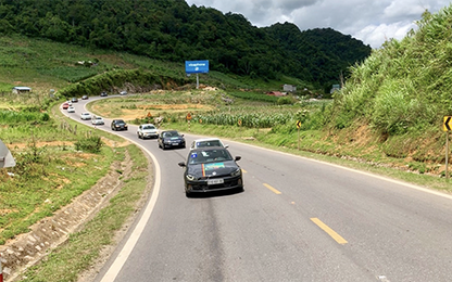 Volkswagen Tiguan Allspace - xe cho người đam mê xê dịch