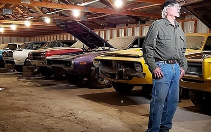 Công nhân xây dựng bán đấu giá 93 chiếc xe cổ