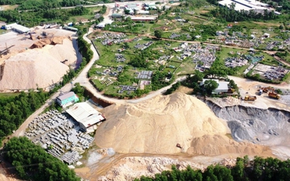 Quảng Nam: Bãi tập kết cát trái phép khổng lồ bỗng dưng mọc ra