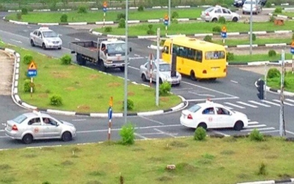 Người đủ 17 tuổi có thể đăng ký học lái xe