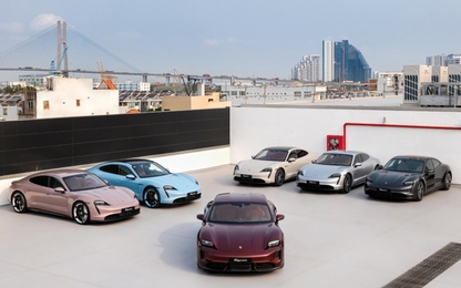 Siêu xe điện Porsche Taycan đầu tiên tại Việt Nam đến tay người dùng