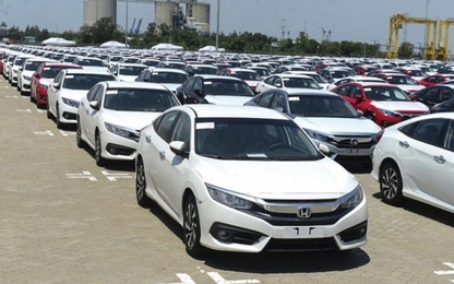 Thị trường ô tô trong nước giảm nhẹ