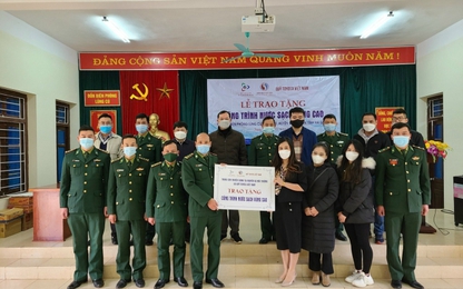 Quỹ Toyota Việt Nam cung cấp nước sạch cho đồn biên phòng Lũng Cú