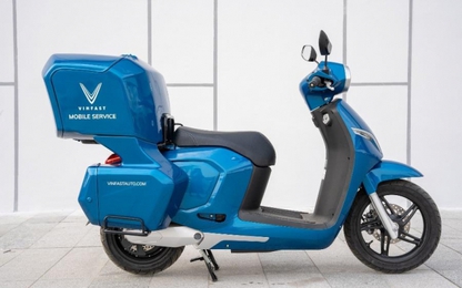 Lần đầu tại Việt Nam: Người đi xe máy điện được sửa chữa tận nơi