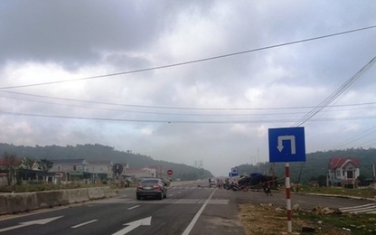 Khắc phục hậu quả lụt, bão số 4 đảm bảo ATGT trên QL1